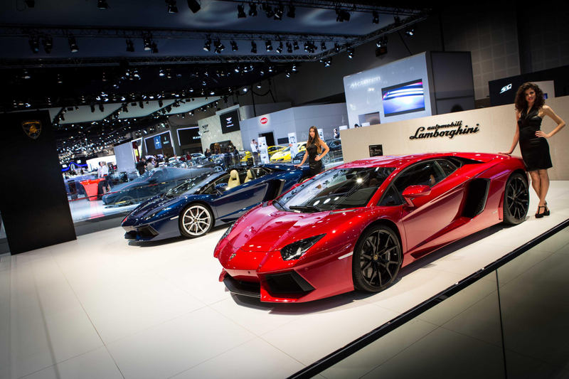 Illustration for article titled Lamborghnini Aventador LP 700-4 Roadster At 2013 Dubai Motor Show